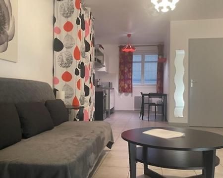 Appartement Le Rouget à Beaucaire  Extérieur photo