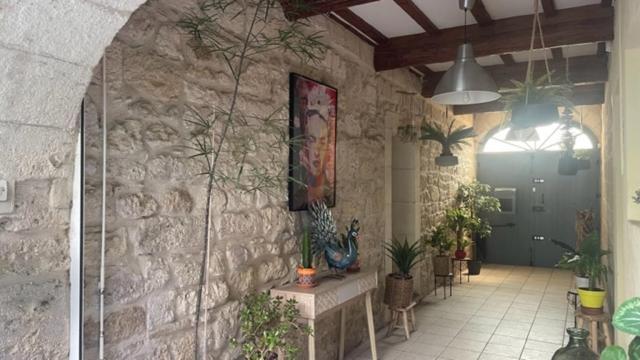 Appartement Le Rouget à Beaucaire  Extérieur photo